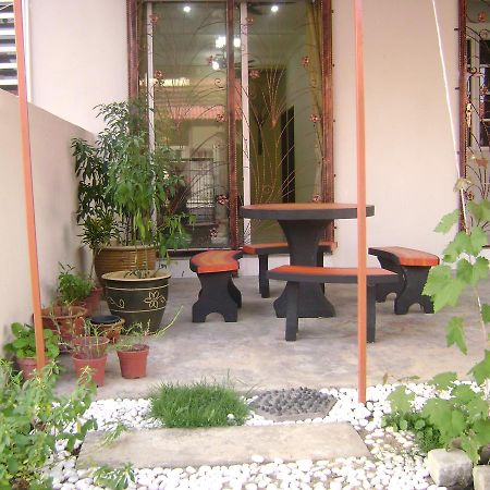 Homestay Amsyarah Seri Iskandar Ngoại thất bức ảnh